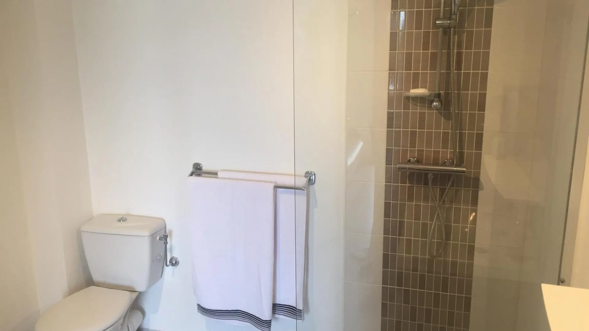 Appartement Aix En Provence - La Duranne Piscine Parking Prive Dernier Etage